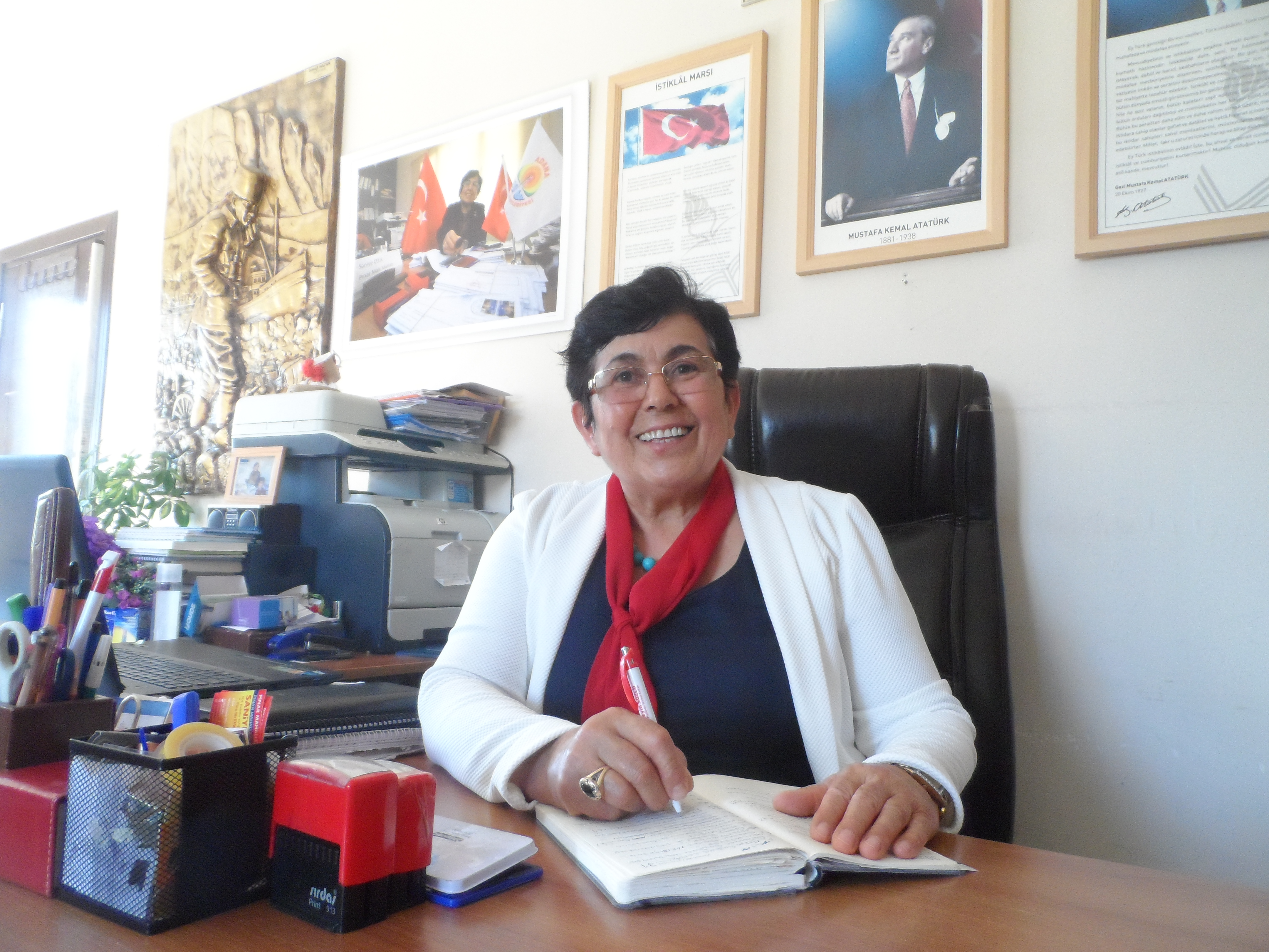 Saniye Çelik: Pınar Mahallesi Seyhan’ın Yıldızı.